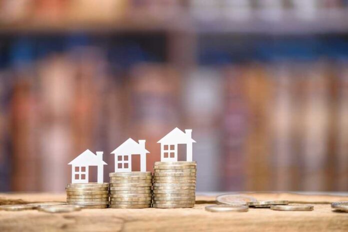 Mortgage,Loan,Or,Home,Equity,Loan,,Financial,Concept,:,Tiny
