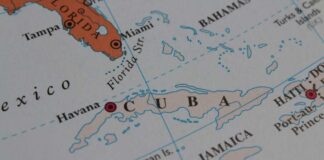Map highlighting Cuba and surrounding Caribbean islands
