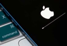 Apple logo displayed on a black screen with a loading bar