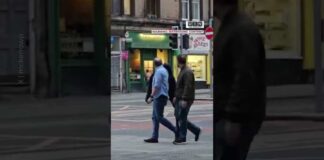 Chilling Moment Police Arrest Machete Man in Edinburgh ...